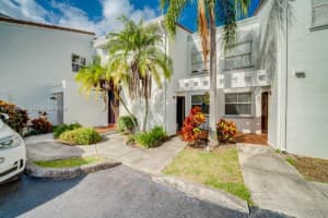 4876 Nw 97th Ct 352, Doral 4876 Nw 97th Ct 352, Doral