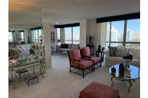 19101 Ne 36th Ct 2406, Aventura