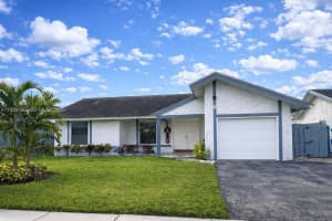 1411 Sw 82nd Ave, North Lauderdale