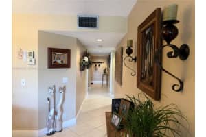 1100 Sw 130th Ave 401h, Pembroke Pines