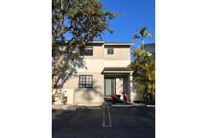 3538 Sw 17th St 1b, Miami 3538 Sw 17th St 1b, Miami