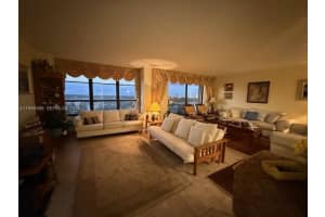 600 Three Islands Blvd 1004, Hallandale Beach