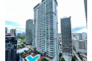 1060 Brickell Ave 2513, Miami