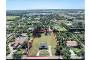 19530 Sw 210th St, Miami 19530 Sw 210th St, Miami