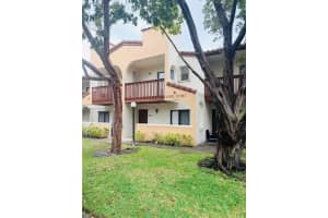 10157 Nw 33rd St 4b, Coral Springs