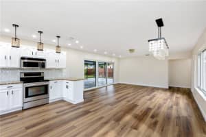 1507 Harding St, Hollywood