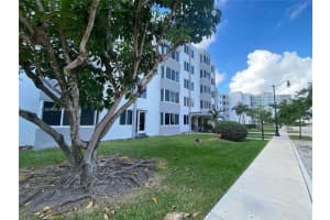 250 180th Dr 158, Sunny Isles Beach