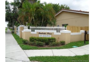 3908 Sw 48th Ave, Pembroke Park