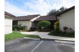 15207 Sw 46th Ln G-79, Miami