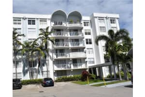 488 Nw 165 St Rd B-310, Miami