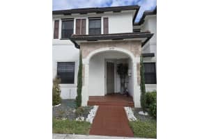 11135 W 32nd Ln, Hialeah