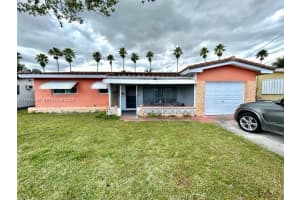 600 Sw 11th Ave, Hallandale Beach