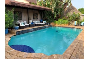 7971 Nw 186th Ter, Hialeah