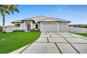 1726 Sw 36th Ter,, Cape Coral