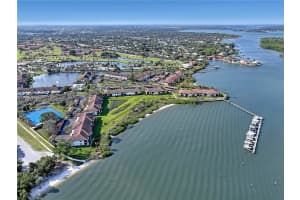 6102 Se Landing Way 14, Stuart