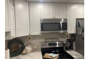 1401 Sw 134th Way 305c, Pembroke Pines