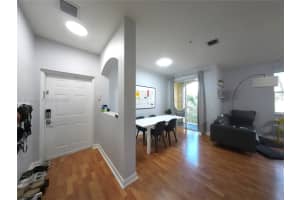 130 Jacaranda Country Club Dr 203, Plantation