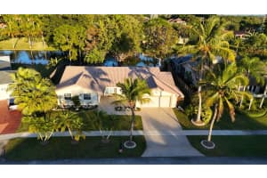 570 Royal Poinciana Ct, Weston 570 Royal Poinciana Ct, Weston