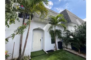 4028 Sw 67th Ter 3, Davie