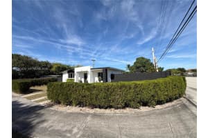 299 Ne 46th St, Deerfield Beach