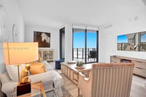 121 Ne 34th St 1814, Miami