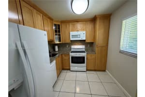 8101 Camino Real C-115, Miami