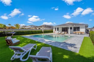 2872 Se 3rd St, Homestead