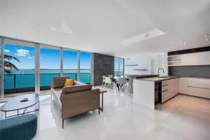 1331 Brickell Bay Dr Bl-33, Miami