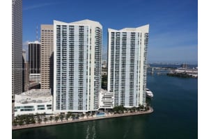 335 S Biscayne Blvd 3400, Miami