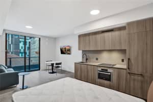 121 Ne 5th Street 807, Miami