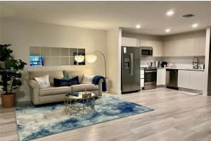 19380 Ne 26th Ave 205, Miami