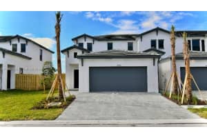 4949 Peacock Way 5838, Dania Beach