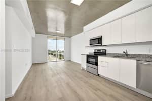 475 Ne 125th Street 704, North Miami