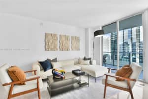 1300 Brickell Bay Dr 1910, Miami