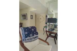4168 Inverrary Dr 301, Lauderhill