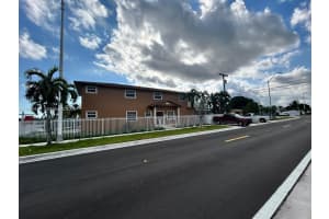 948 E 47th St 2nd Floor, Hialeah