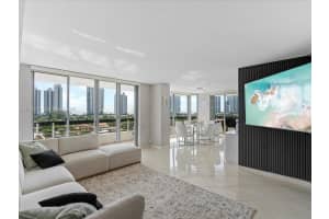 19195 Ne 36th Ct 1010, Aventura