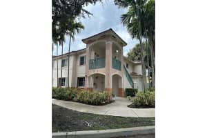 2298 Nw 78th Ave 201, Pembroke Pines