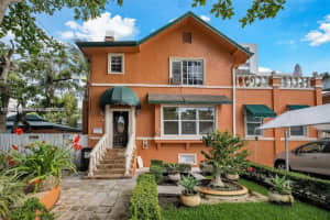 1033 Nw 6th St Cottage, Miami