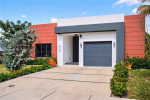 913 Ne 15th St, Fort Lauderdale