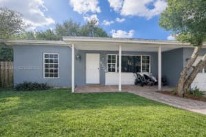 5724 Mckinley St, Hollywood