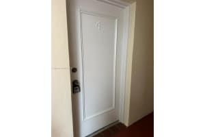 2008 N Jackson St B4, Hollywood