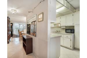 2900 Nw 48th Ter 117, Lauderdale Lakes