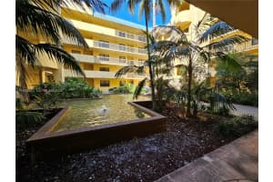 6575 W Oakland Park Blvd 109, Lauderhill