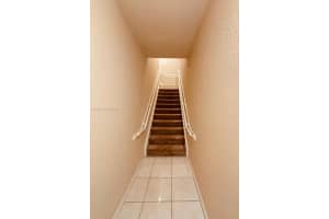 204 Belmont Ln 204, North Lauderdale