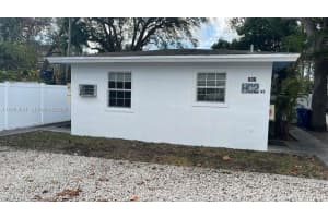 800 Se 15th St 1, Fort Lauderdale