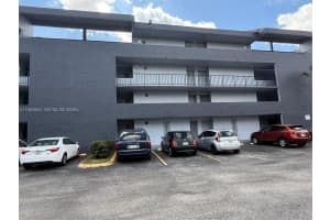 8821 W Flagler St 411, Miami