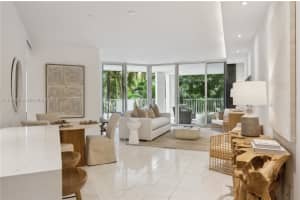 715 Crandon Blvd 206, Key Biscayne