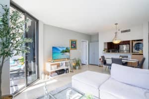 540 Brickell Key Dr 1619, Miami