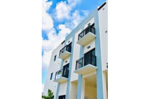 29 Palmetto Drive 7, Miami Springs